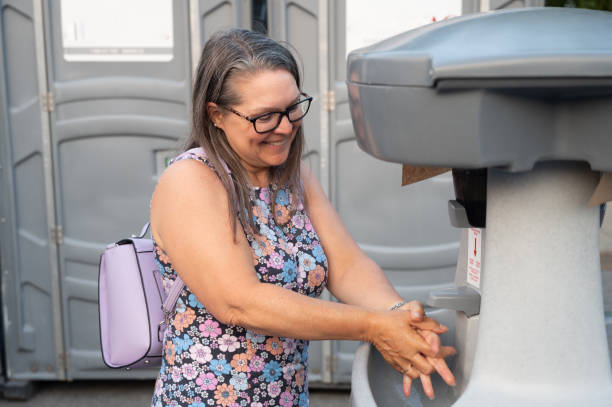 Best Portable bathroom rental  in Highland, CA